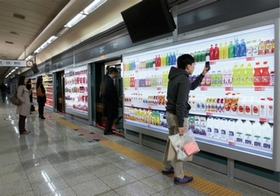 virtual-grocery-store-in-subway